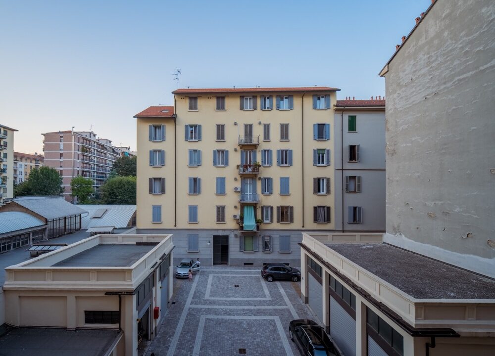 H15-2-F - Agresti Real Estate - Milano MI - Viale Corsica, 37-40